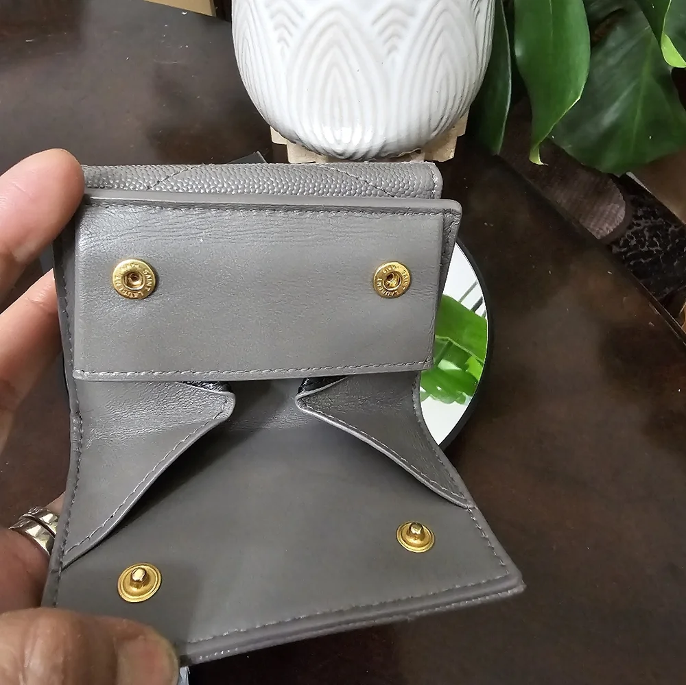 #0530-0740 - Picture 3 of 5